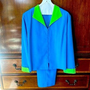 Draper and Damon’s 2 piece, aqua with lime green trim pant suit, size large